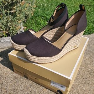 Michael Kors Kendrick Wedge